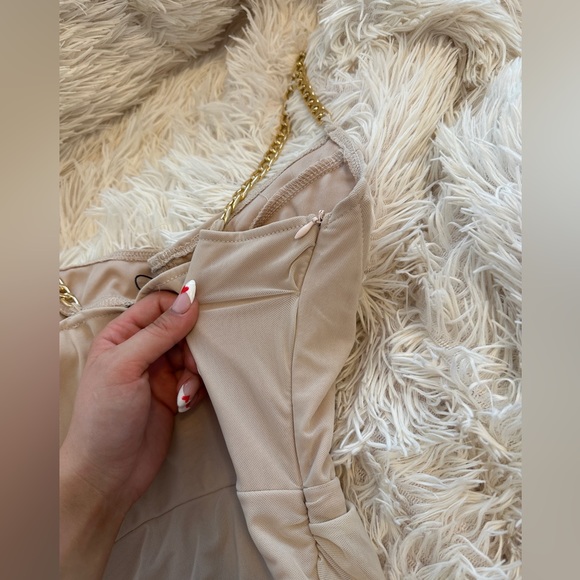 BNWT never worn pretty little thing dress UK 8 - Picture 6 of 6